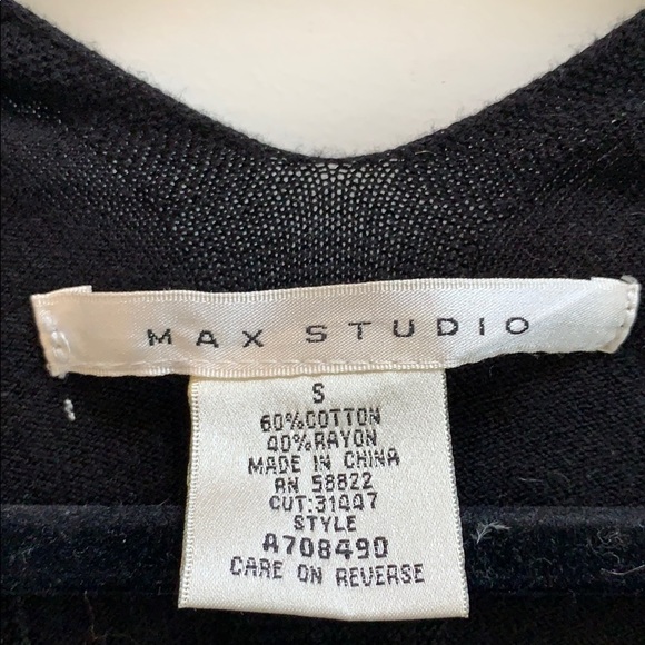 Sweater - Picture 3 of 3